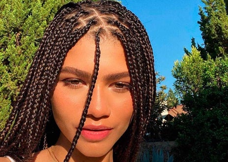 Imagen secundaria 1 - Las trenzas africanas, de moda para ir a la playa.