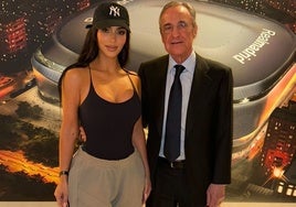 Chándal y tacones: el look de Kim Kardashian en su visita al Real Madrid en el Bernabéu