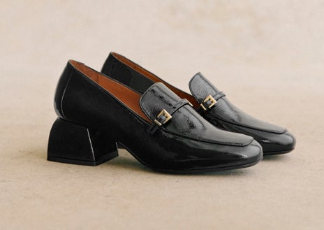 Imagen secundaria 1 - Mocasines burdeos de Polin et Moi (85,95€), mocasines con tacón de Sezáne (185€) y Nicole de Pretty Ballerinas (229€)