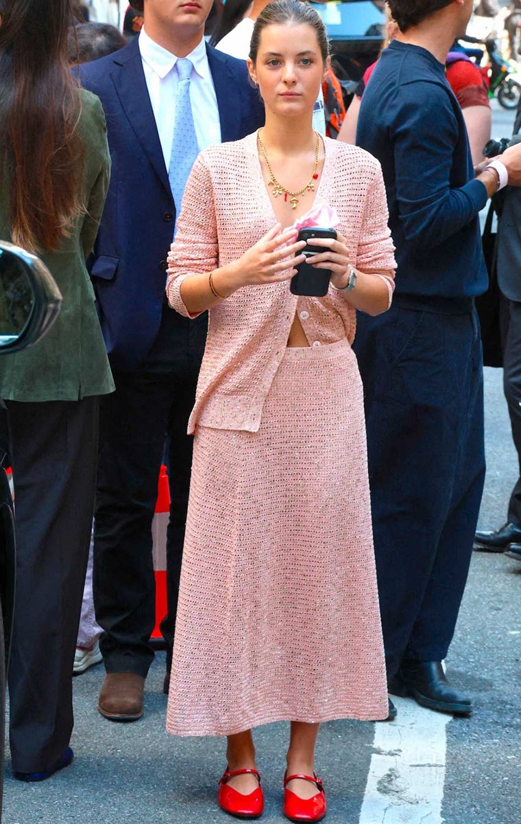 Olimpia Báez con un look ideal de Carolina Herrera.