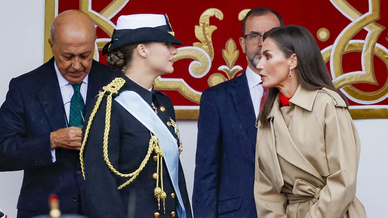 Queen Letizia together with Princess Leonor in the box during the Armed Forces parade