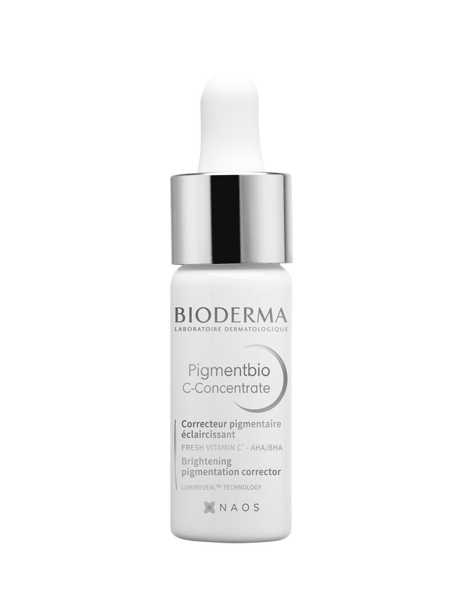 Sérum Pigmentbio C-Concentrate de Bioderma (26,95 euros). Con una fórmula apta para todo tipo de piel y con alta estabilidad, este sérum intensivo iluminador antimanchas con vitamina C reduce las manchas sin irritar la piel. Su Tecnología Lumireveal combina ácido glicólico y salicílico, junto con un cóctel de vitaminas como vitamina C, E y niacinamida.
