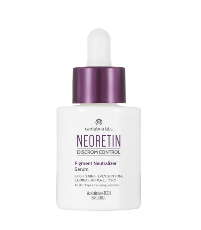 Neoretin Discrom Control Sérum despigmentante de Cantabria Labs (27,30 euros).  Tratamiento unificador del tono e iluminador que previene y reduce las manchas. Formulado con Azelaic Aox-Tech para unificar el tono, bakuchiol con actividad renovadora e iluminadora y ácido hialurónico para una hidratación long lasting. Ideal para pieles sensibles, para su uso en cualquier época del año, día y noche.