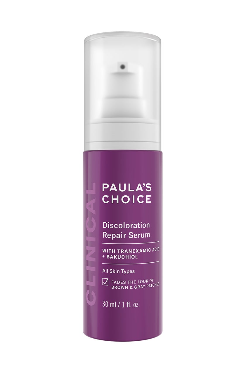 Sérum reductor de manchas de Paula’s Choice (59 euros). Formulado con un 3% de ácido tranexámico y un 5% de niacinamida, consigue unificar el tono de piel, atenuando las manchas, incluidas las que causa la exposición al sol.