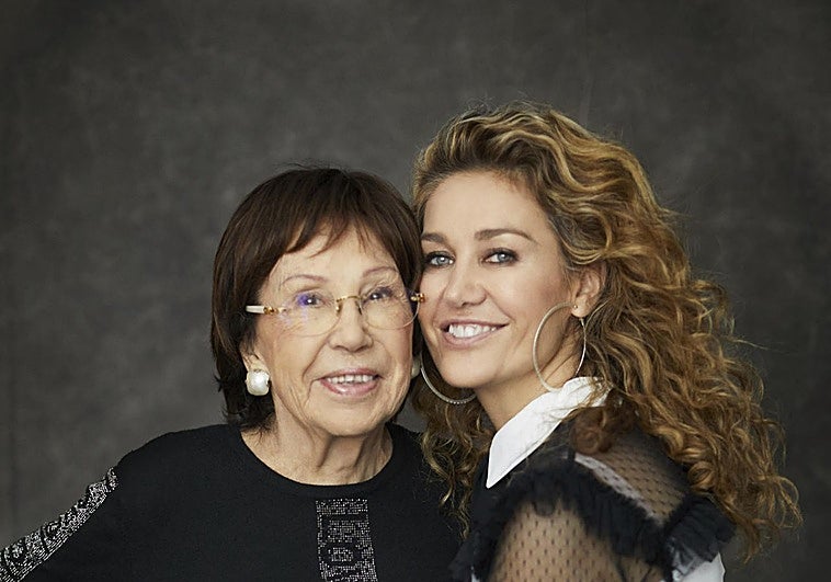 Muere la diseñadora Lola Casademunt a los 93 años