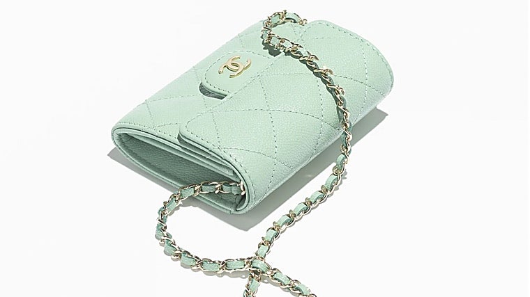 Bolso de mano con cadena