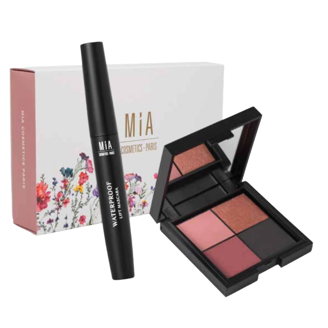 Gift Box de Mia Cosmetics (24,95 euros). Incluye la paleta de sombras de ojos Rose, para realzar la mirada con sus cuatro tonos, y la máscara de pestañas Waterproof Lift, resistente al agua, y que deja las pestañas definidas y más largas. 