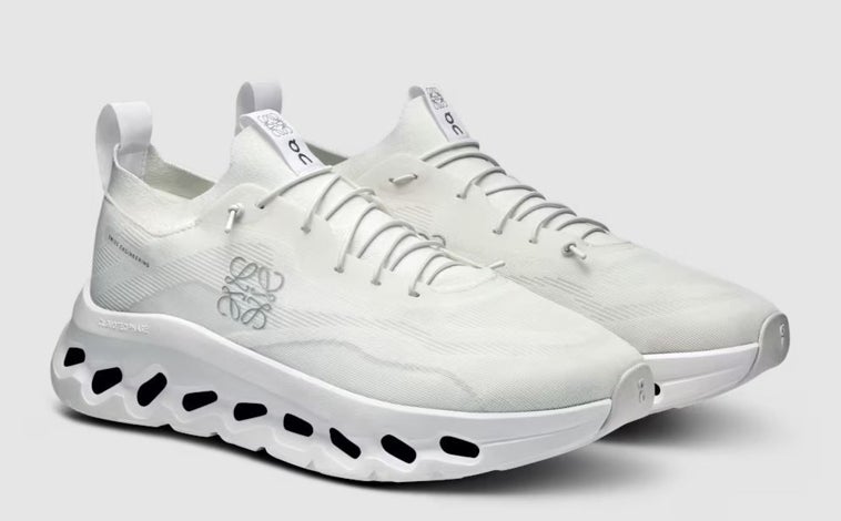 Imagen principal - Loewe x ON (400€), GRID NXT de Saucony (150€) y Nike P-6000 (110€)
