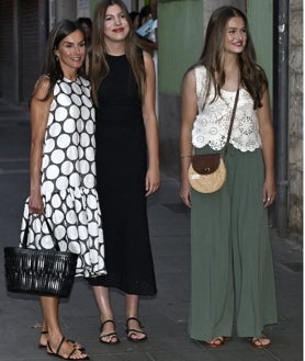 Immagine secondaria 2 - La regina Letizia va al cinema a Maiorca con la principessa Leonor e l'infanta Sofía