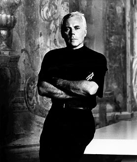 Imagen secundaria 2 - Fotos de archivo del diseñador Giorgio Armani en la década de los 80 y 90