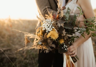 Claves, tendencias y marcas para ser la invitada perfecta este otoño