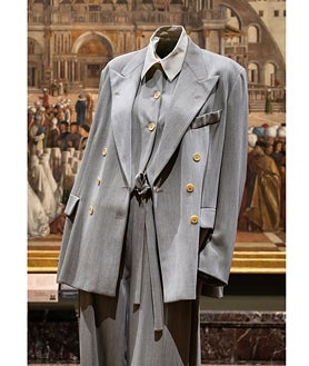 Imagen secundaria 2 - Los diseños más emblemáticos de Armani en Palazzo Brera