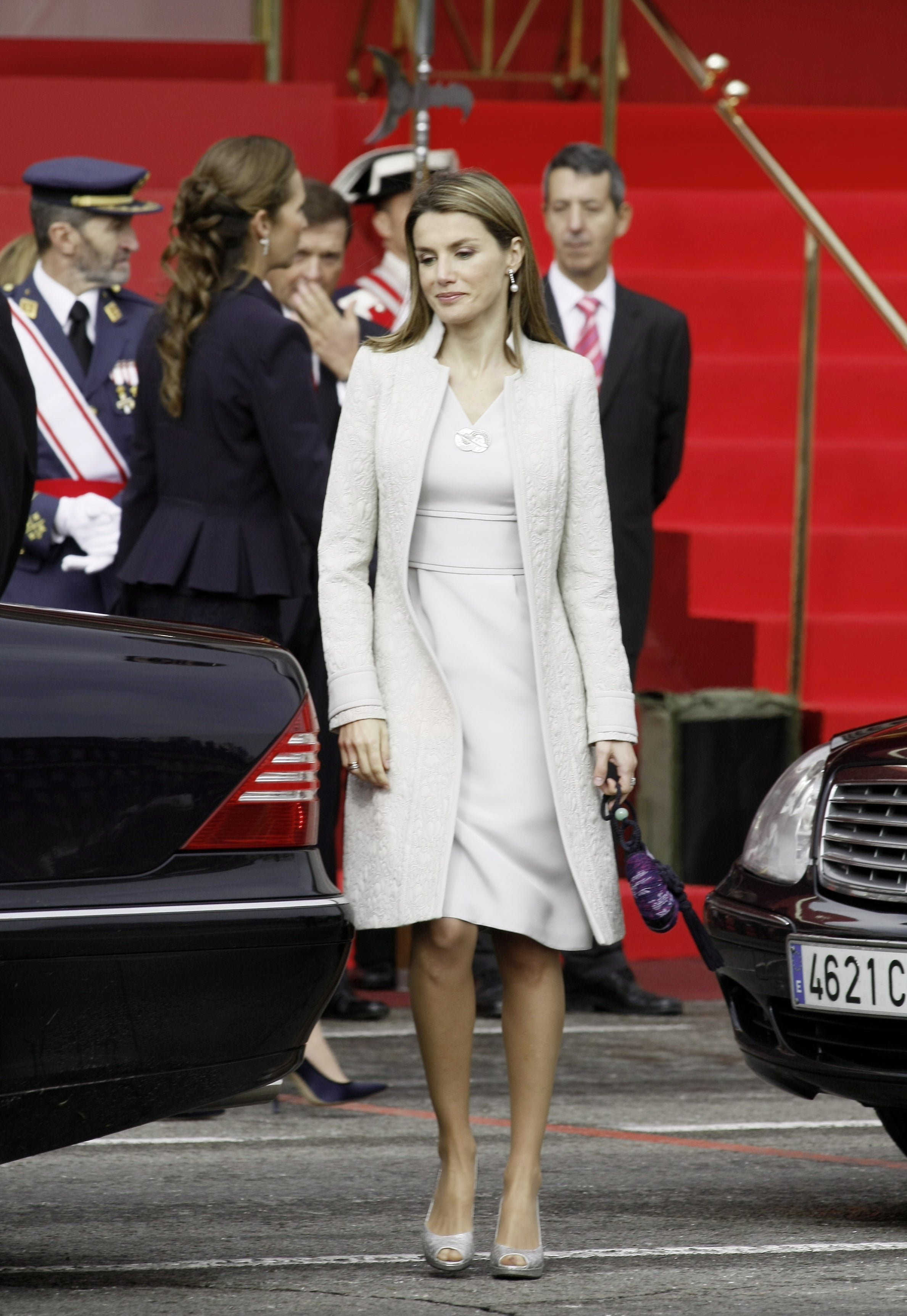 En 2008 escogió un diseño de Varela. Un vestido gris perla combinado con un abrigo del mismo color. 