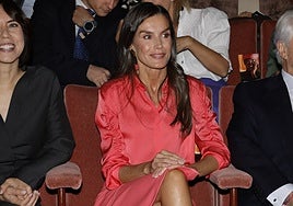 El alegre look de la Reina Letizia para su encuentro con Sara Carbonero y los hermanos Gasol