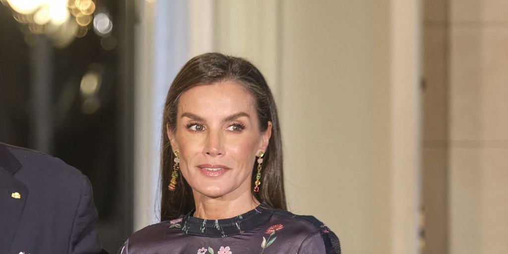 El homenaje de la Reina Letizia a Giorgio Armani en Bruselas