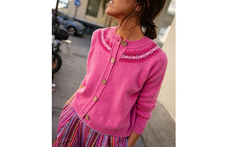 Imagen principal - Prendas de la colección solidaria 'Pink Rita' de Ritavon