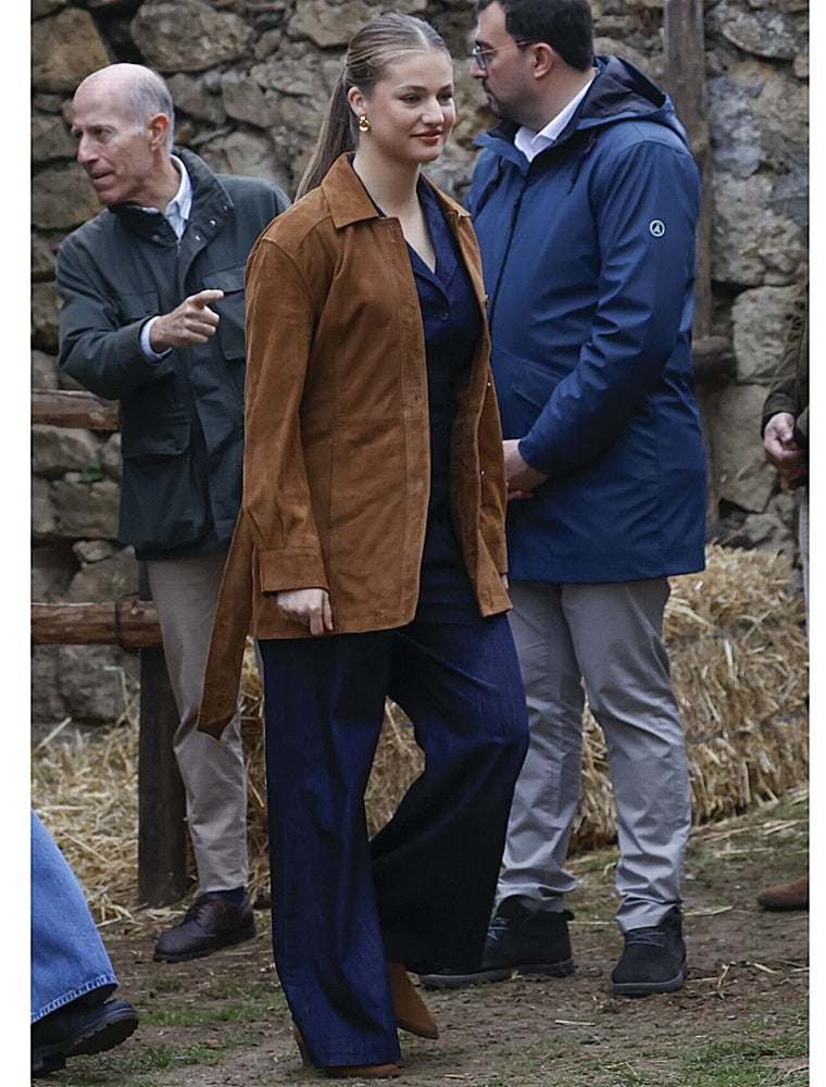 La Princesa Leonor con parka de ante.