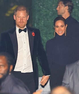 Secondary Image 2 - The Queen is wearing earrings from the defunct Spanish brand ``Say I Love You, Princess of Wales'', taken from Queen Elizabeth II and Meghan Markle's jewelery collection and modeled by luxury brand Aquazzura.