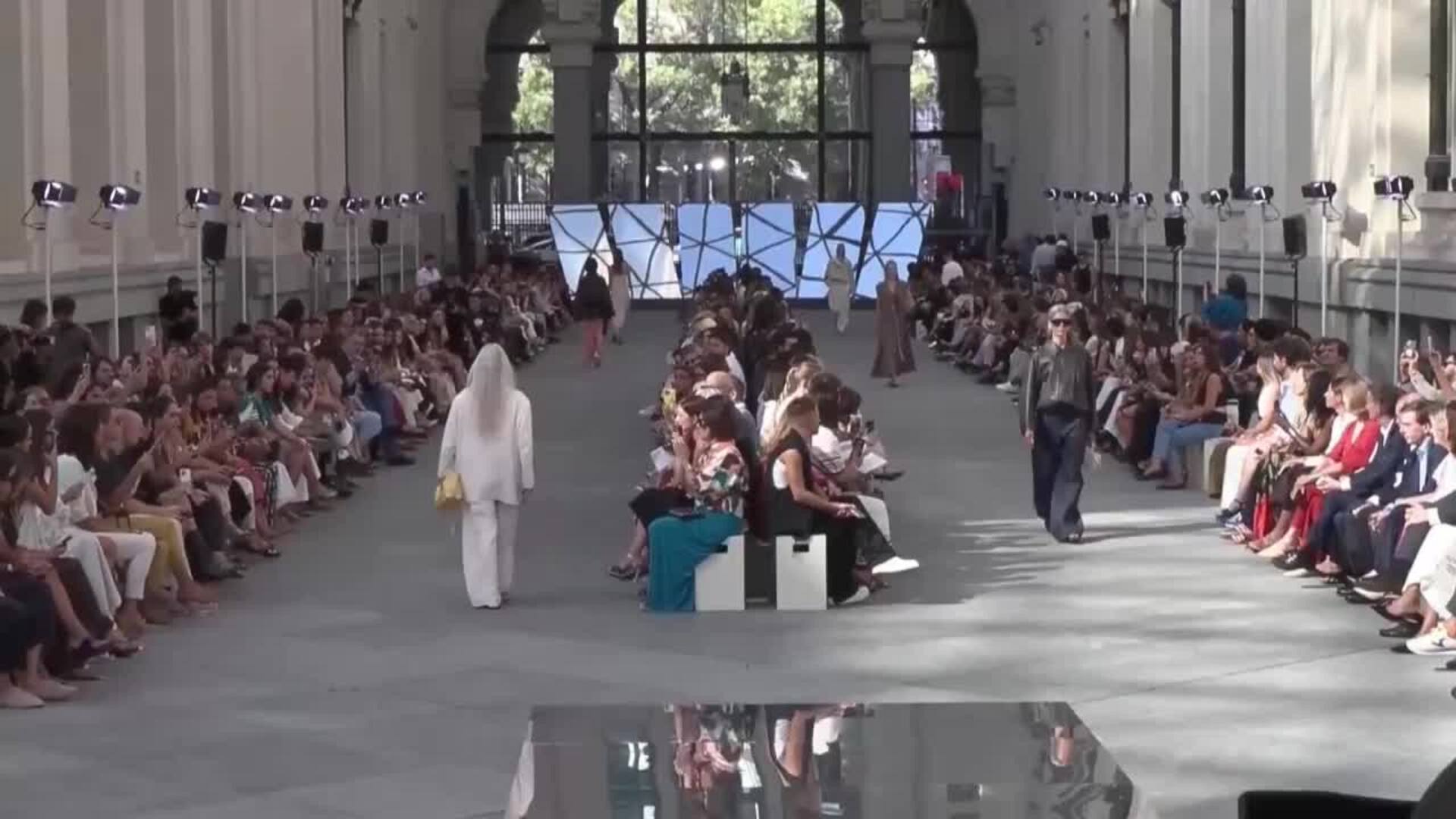 El patrón experimental, pilar de la moda de autor de Adolfo Domínguez