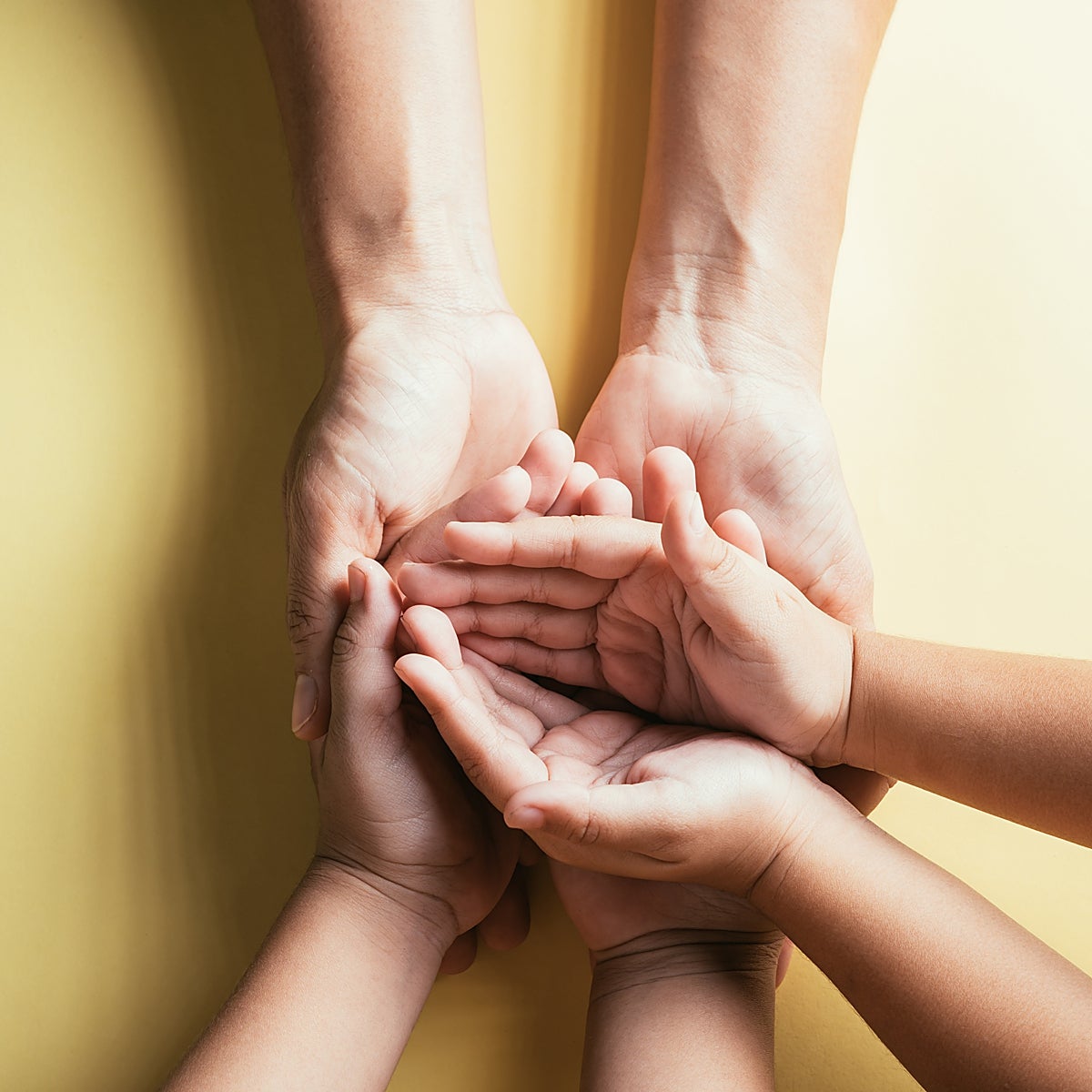 Diez fórmulas para que tus hijos sean empáticos y solidarios