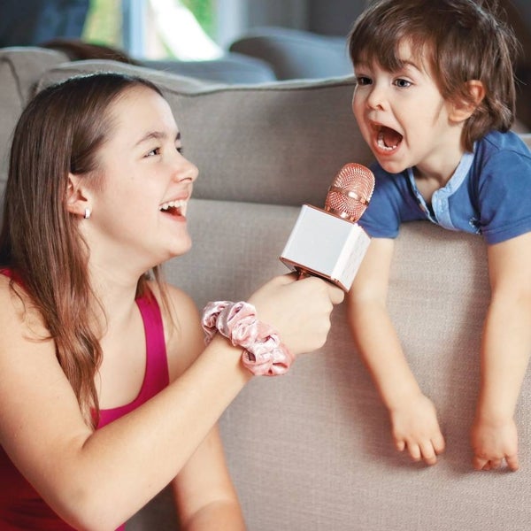 Evitar juguetes ruidosos puede prevenir hasta el 60% de la pérdida auditiva en niños