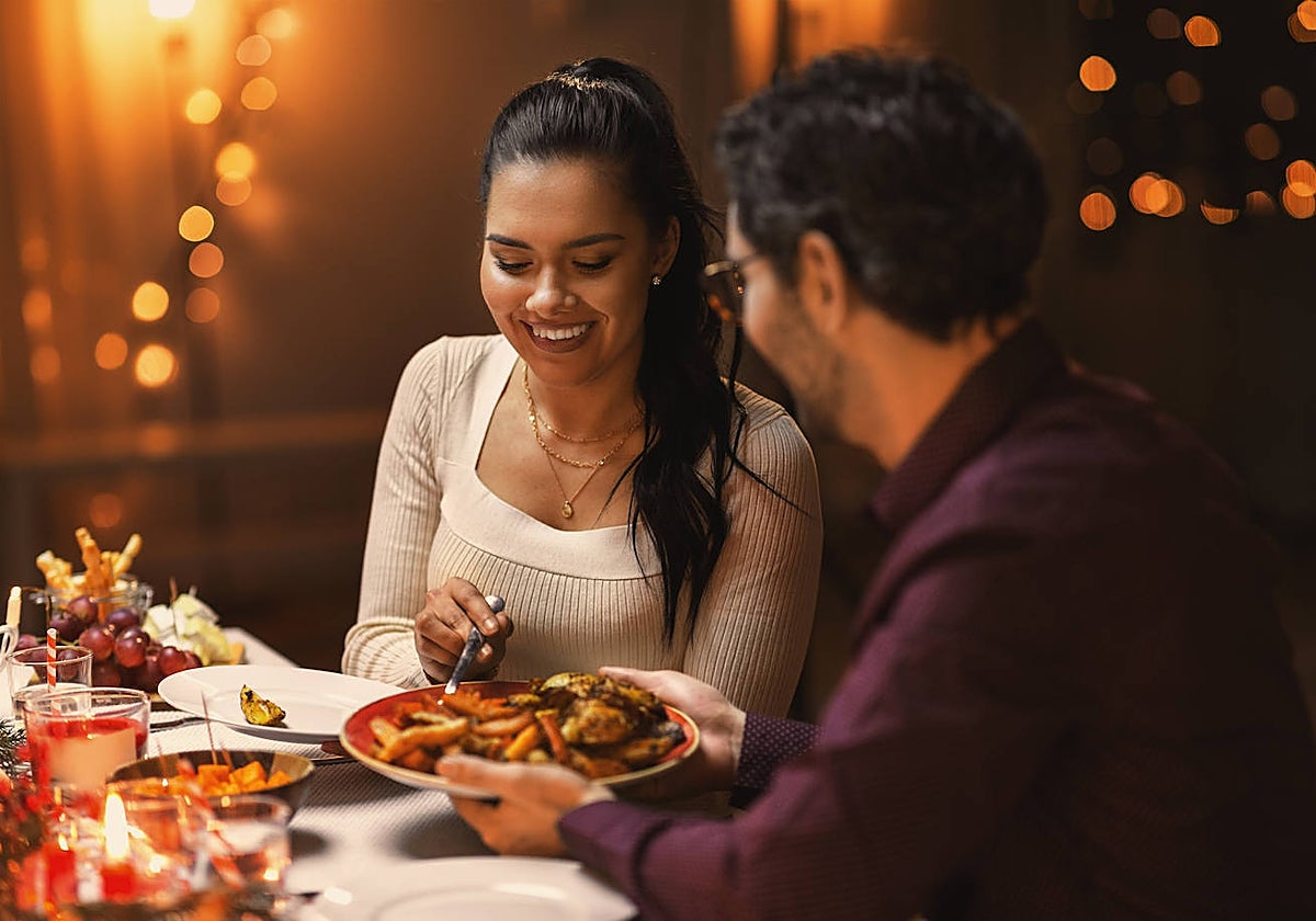 No solo la mujer, el hombre que desea tener un hijo debe cuidar lo que come para no perjudicar su fertilidad