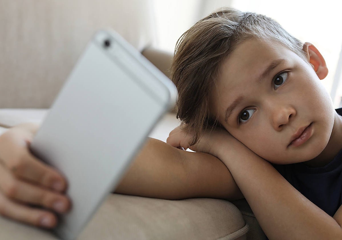 Uno de los errores más típicos es pensar que cualquier tipo de tiempo dedicado a las pantallas es perjudicial