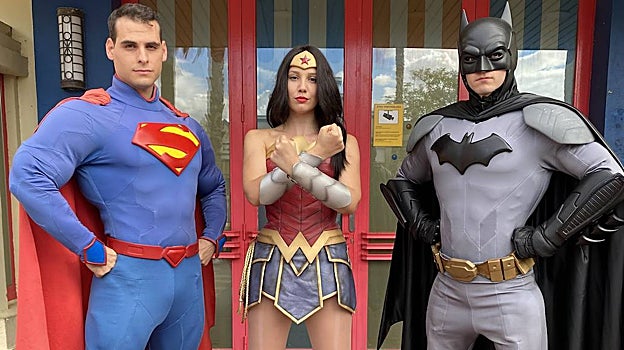 Los superhéroes del Parque Warner