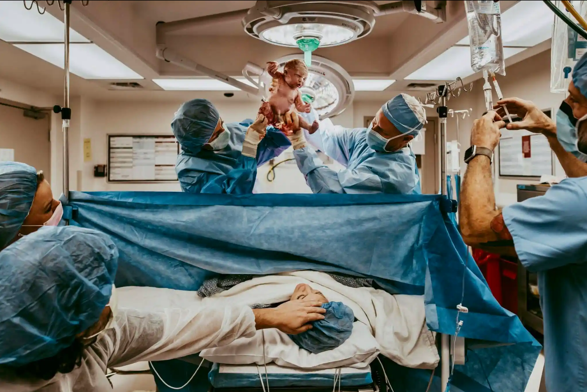 «Hello, I Have Arrived» ('Hola, he llegado')