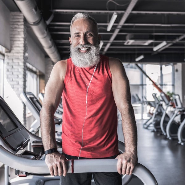 Viajeros, digitales y deportistas: así son ahora los mayores de 55 años