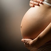 El duelo genético: dar a luz a un bebé con el que no se comparten genes