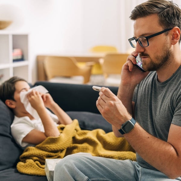 El permiso laboral al que pueden acogerse los padres para cuidar de sus hijos y que la empresa tiene que pagar