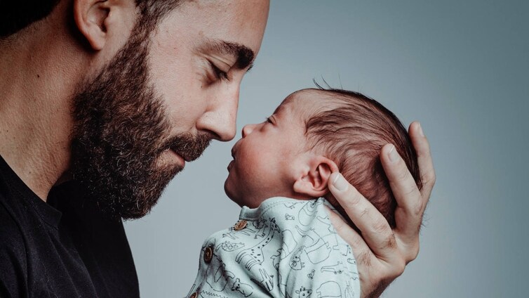 «Cuando un hombre se convierte en padre también pasa por una revolución emocional»