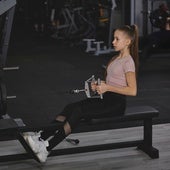 Qué hacer si tu hija te dice que quiere apuntarse al gimnasio y entrenar fuerza