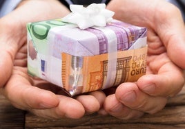 Primera Comunión: ¿Es conveniente regalar dinero a un niño?