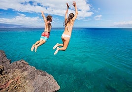 Zambullidas: un mal salto puede provocar parálisis y necesidad de ayuda toda la vida