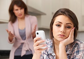 «Lo he visto en instagram. Mamá, tú no tienes ni idea». Así podrás gestionar las diferencias de opinión con tu hijo