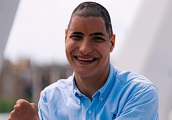 Roquestar, 18 años, parálisis cerebral y 50 operaciones: «¡Actitud positiva, siempre!»