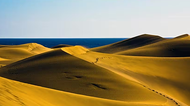 Las Palmas de Gran Canaria, las playas más espectaculares / Iberia
