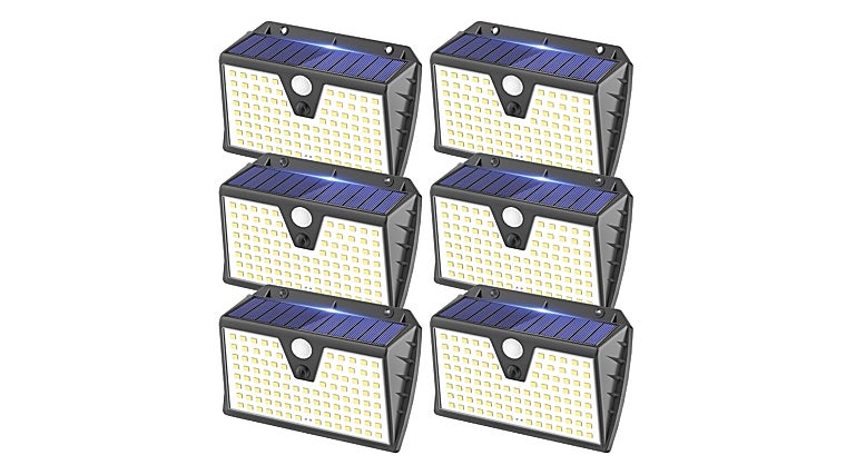 Las 10 luces solares de exterior que transformarán tu terraza este verano