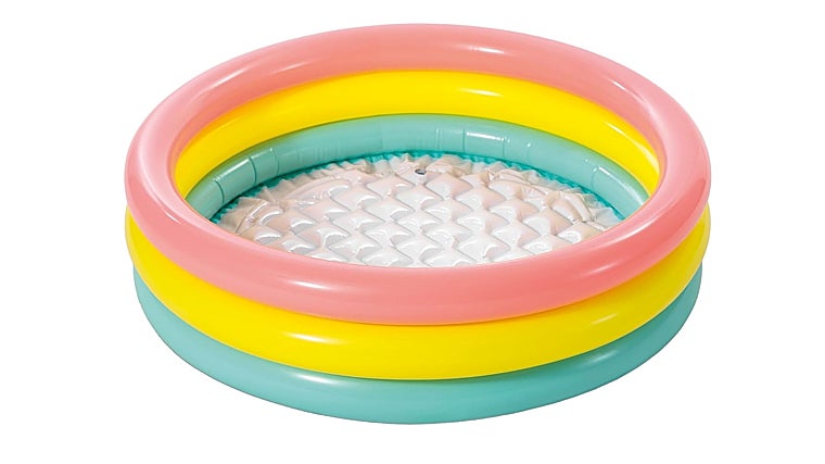 Los mejores juguetes y accesorios para disfrutar la playa con niños este verano