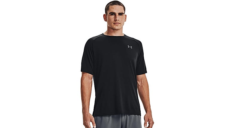 Ropa deportiva ligera y transpirable para entrenar con calor