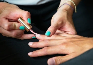 Uñas listas para el verano: colores, tratamientos y esmaltes que duran incluso en la playa