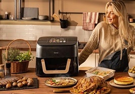 Olvídate del horno: esta freidora de aire también asa y ahúma