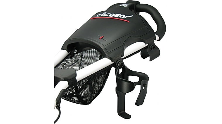 Los accesorios de golf que necesitas para brillar en el campo