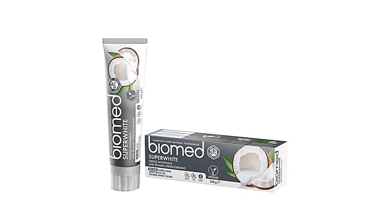 Deslumbra con tu dentadura gracias a las mejores pastas de diente blanqueadoras del mercado