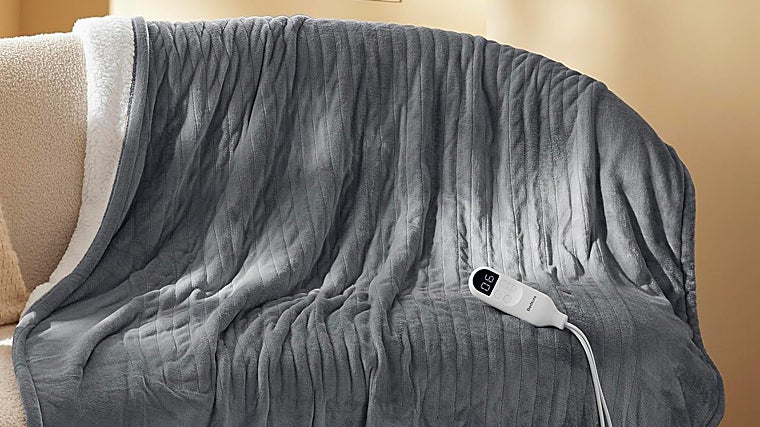 5 mantas eléctricas para olvidarte del frío este invierno (y ahorrar en calefacción)
