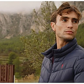 La chaqueta Polo Club en azul marino que muchos están usando como «segunda piel» con este bajón de temperaturas