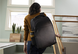 La mochila HP resistente al agua que se está volviendo imprescindible entre quienes viajan con portátil grande