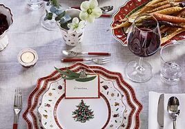 Las mejores vajillas navideñas para vestir tu mesa estas fiestas